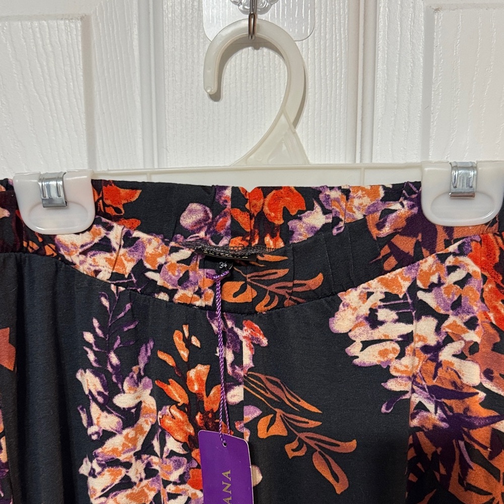 Floral Women's Maxi Pants - Black and Pink - Picture 3 of 5